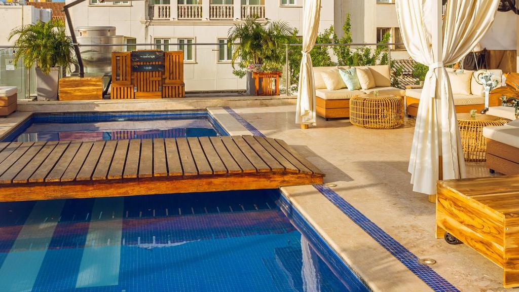 Piscina 3 Hotel Sophia Cartagena By Oxo Hoteles Colombia